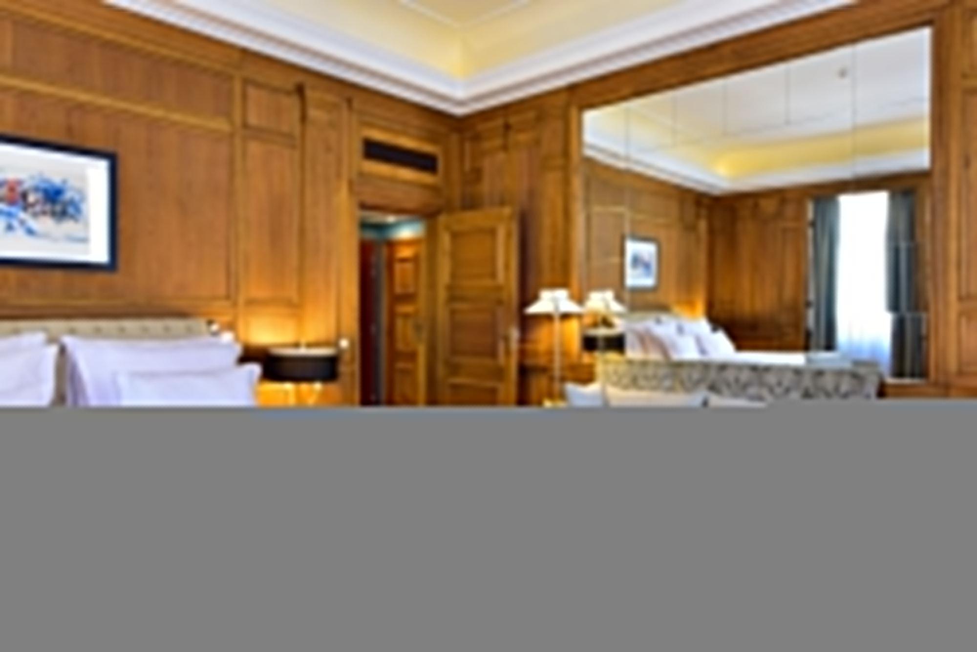 Pousada De Lisboa - Small Luxury Hotels Of The World Esterno foto A room at the hotel