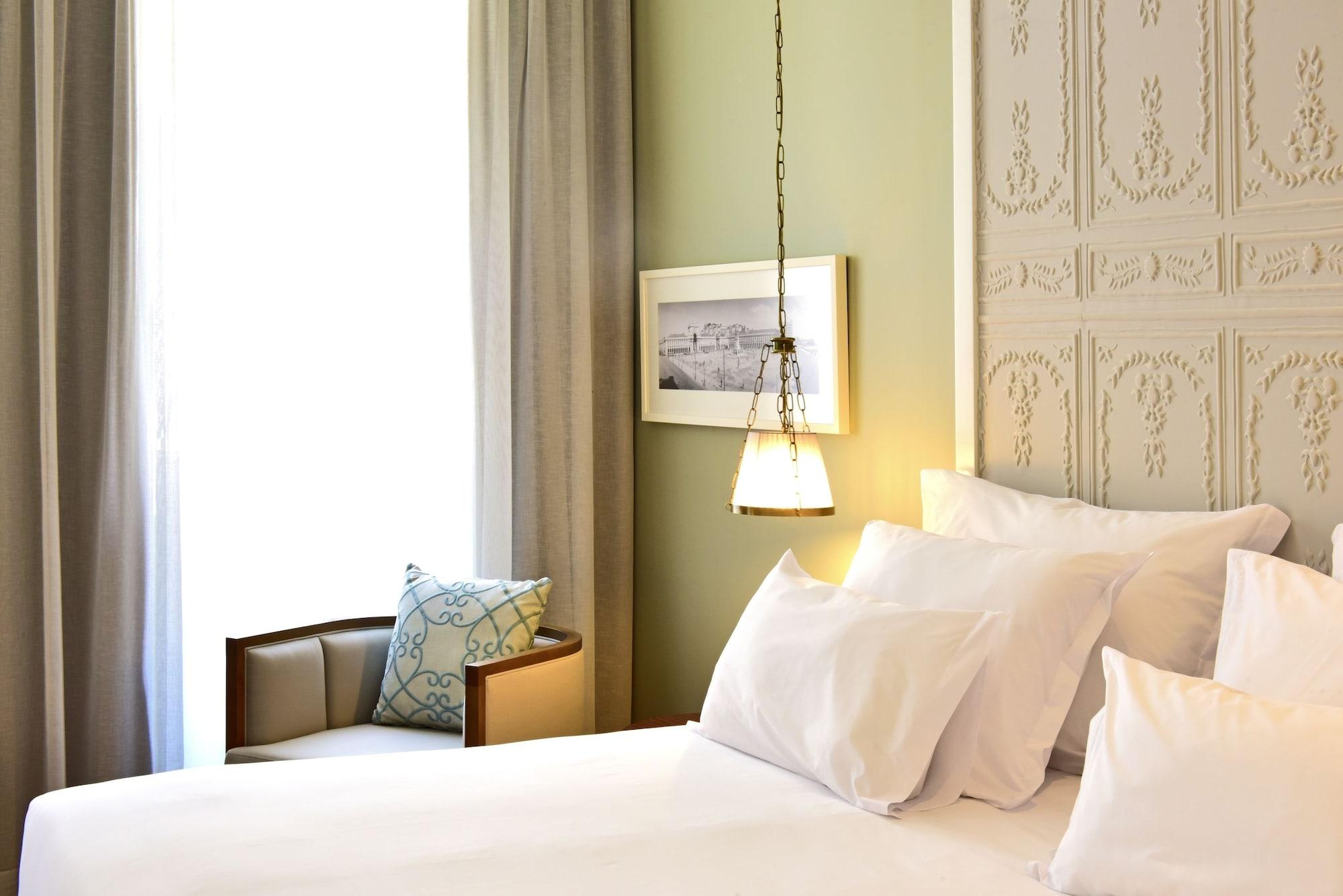 Pousada De Lisboa - Small Luxury Hotels Of The World Esterno foto A room at the hotel