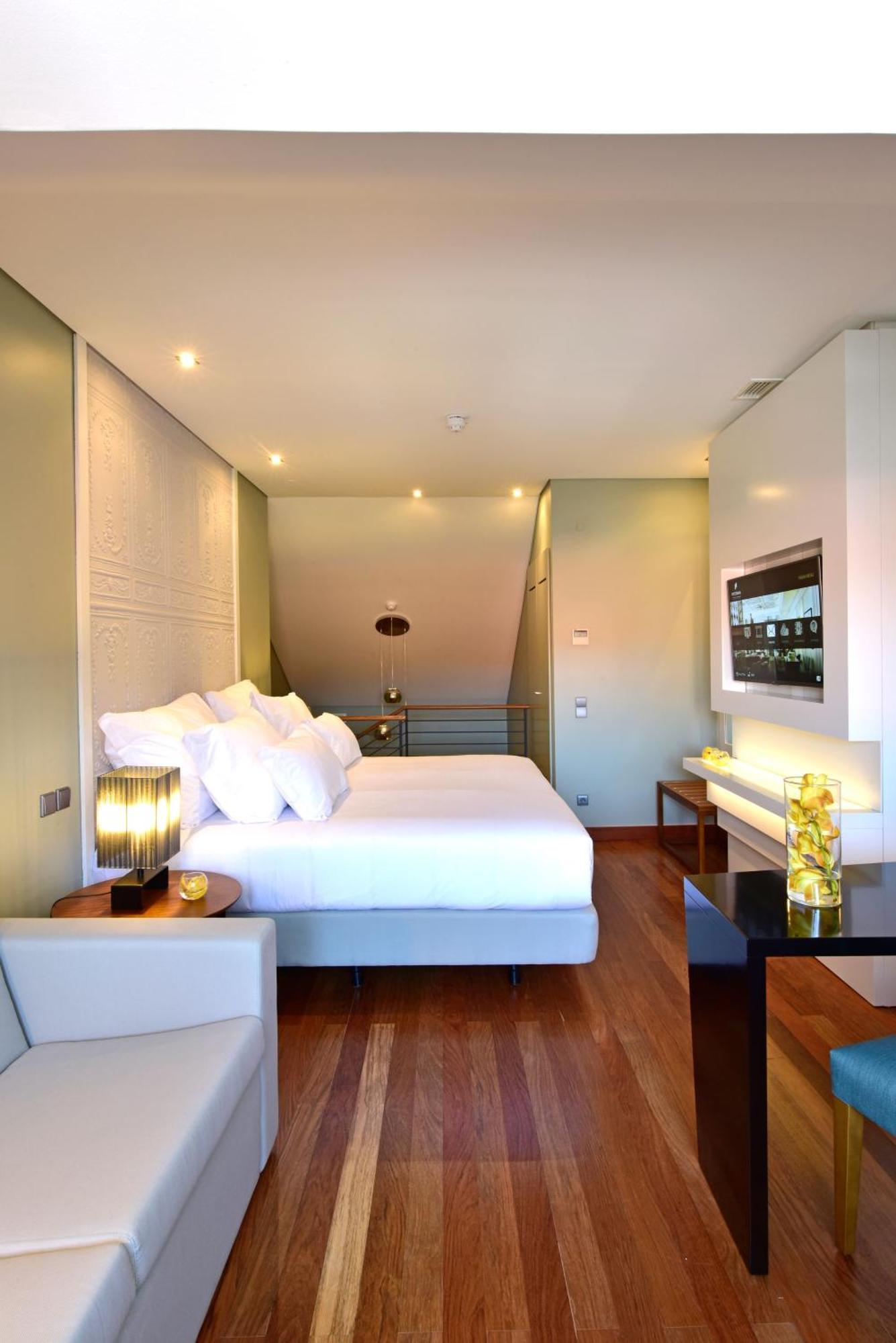 Pousada De Lisboa - Small Luxury Hotels Of The World Esterno foto A room at the hotel