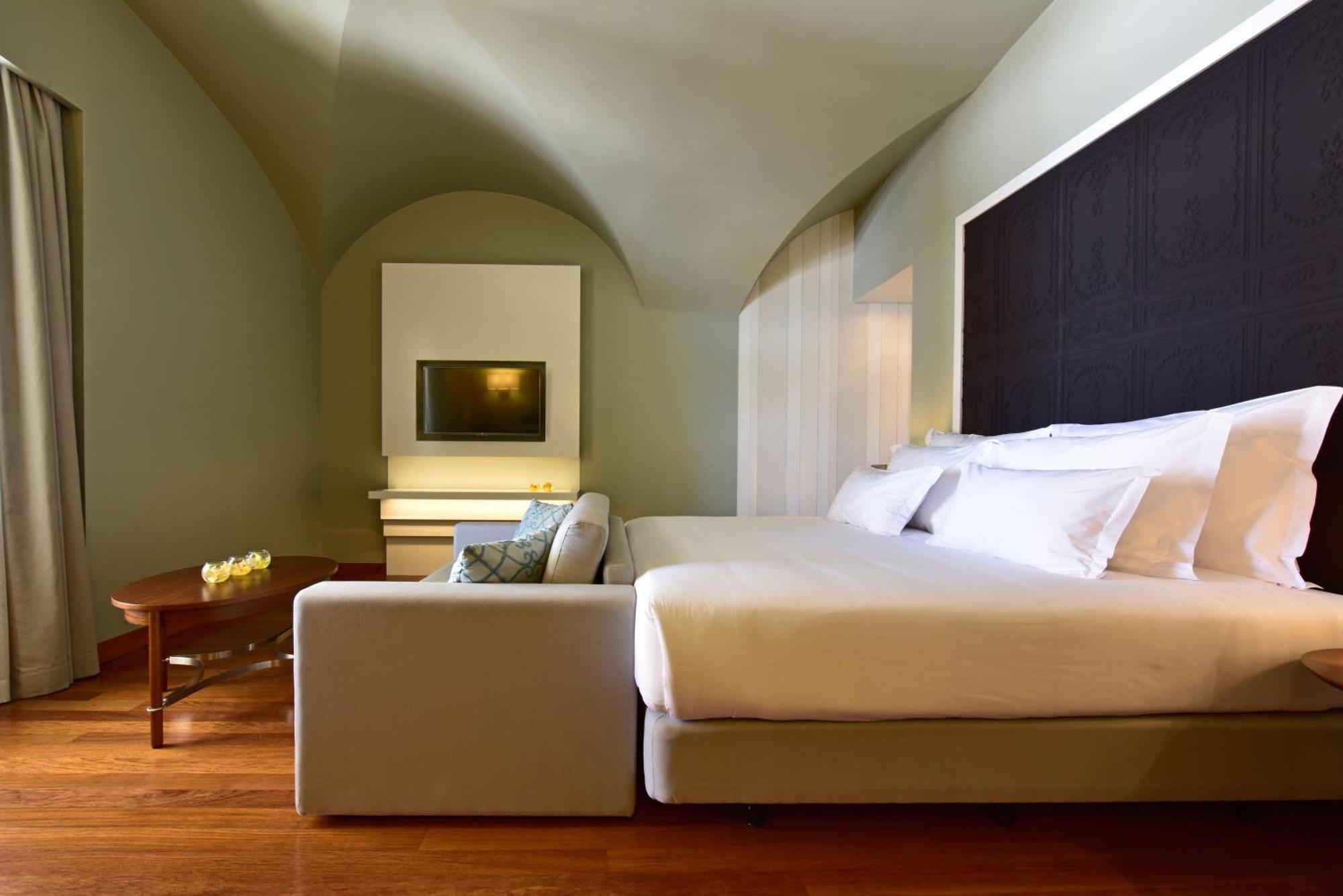 Pousada De Lisboa - Small Luxury Hotels Of The World Esterno foto A room at the hotel